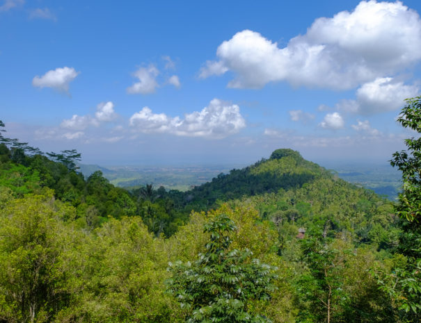 Trekking Sidemen - Sangkan Gunung Temple Circular Walk - Villa Uma Dewi Sri