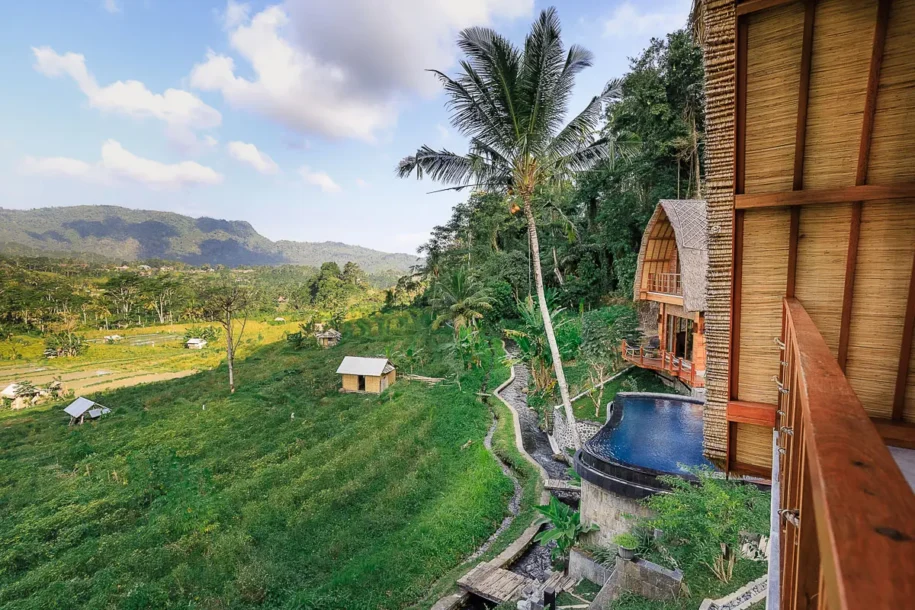 sidemen-airbnb-villa-uma-dewi-sri-balcony-views