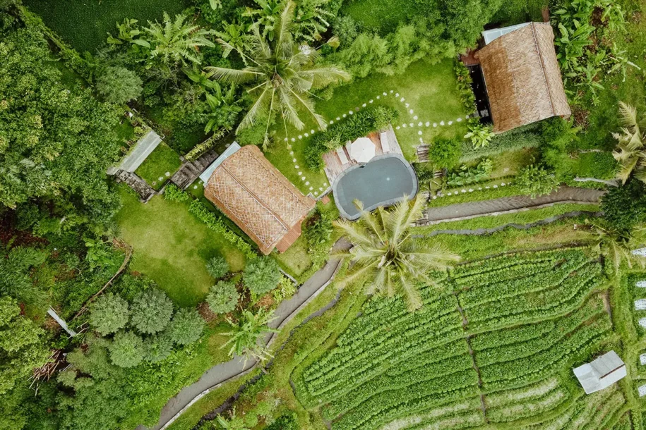 sidemen-airbnb-villa-uma-dewi-sri-drone-view-houses-and-pool