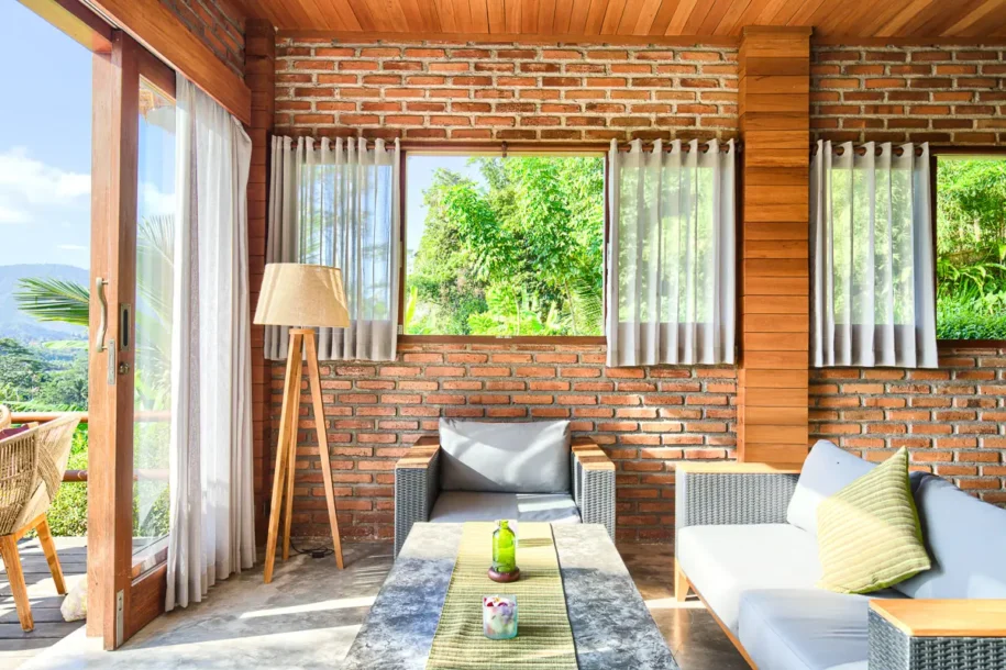 sidemen-airbnb-villa-uma-dewi-sri-living-room-coffee-table-and-sofa