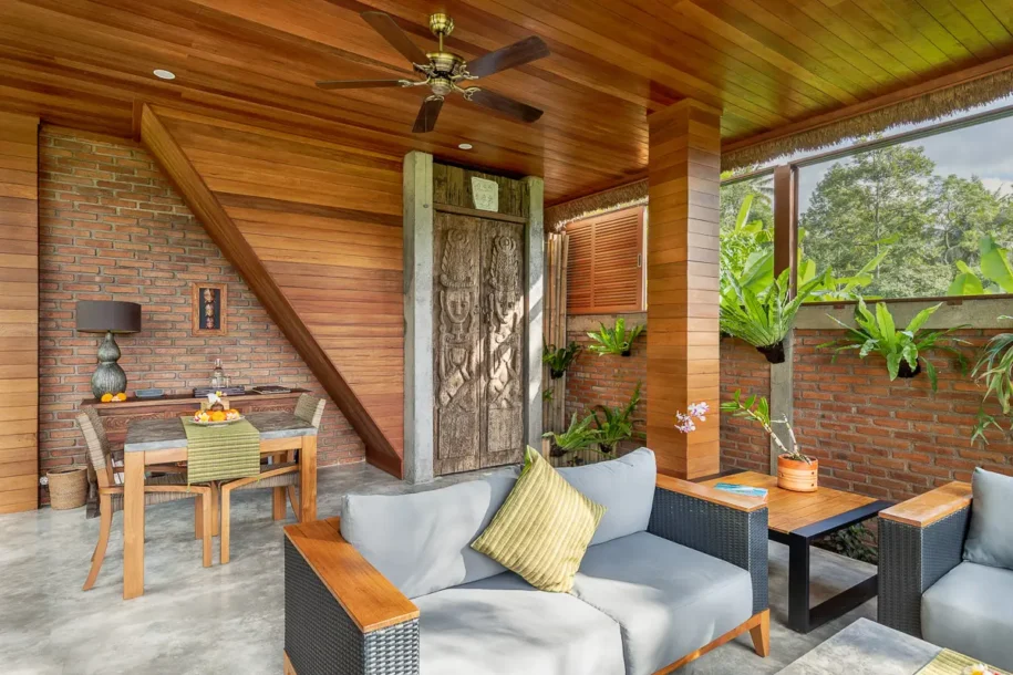 sidemen-airbnb-villa-uma-dewi-sri-open-lving-room-sofa